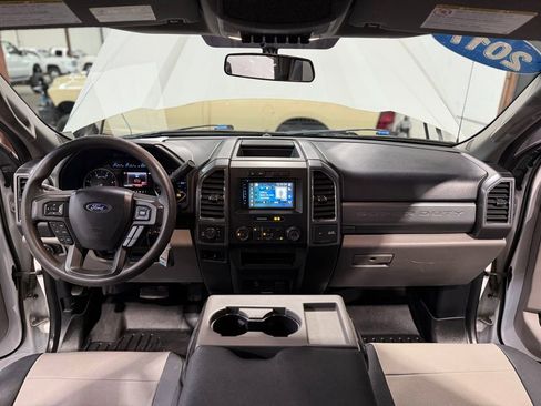Used 2017 Ford F250 XLT w/ XLT Value Package AWD/4WD image 15