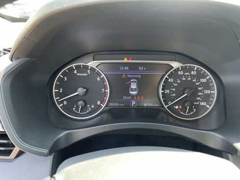 Used 2025 Nissan Altima 2.5 SV FWD image 36