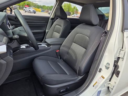 New 2026 Nissan Altima 2.5 SV FWD image 8