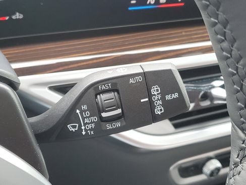 New 2026 BMW X5 xDrive40i w/ M Sport Package AWD/4WD image 16