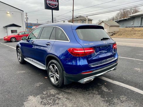 Used 2019 Mercedes-Benz GLC 300 GLC 300 4MATIC AWD 4dr SUV image 4