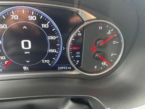 Used 2023 Chevrolet Traverse Premier AWD/4WD image 27