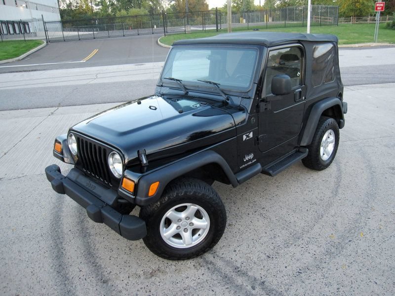 Used 2004 Jeep Wrangler X w/ Wheel Plus Group AWD/4WD image 4
