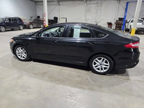 Used 2014 Ford Fusion SE FWD image 6