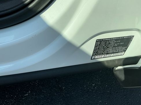 Certified 2025 Volkswagen Tiguan S w/ 18" Wheel Package image 39