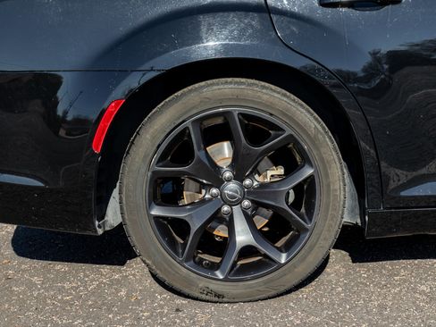 Used 2021 Chrysler 300 S image 33