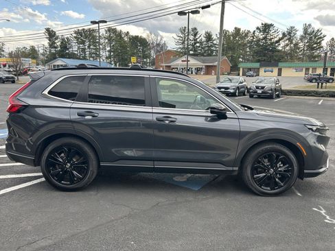 Used 2024 Honda CR-V Sport Touring image 8