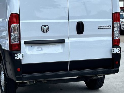 Used 2025 RAM ProMaster 2500 w/ Convenience Group FWD image 6