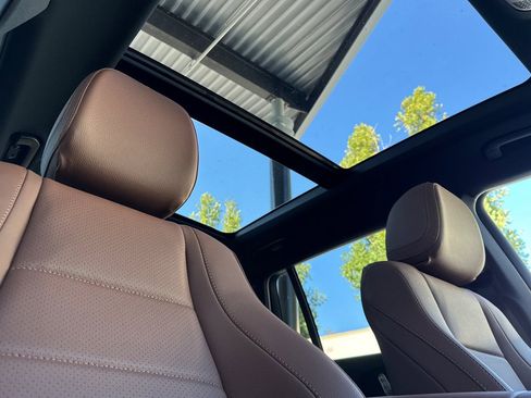 New 2025 Mercedes-Benz GLS 450 4MATIC image 33