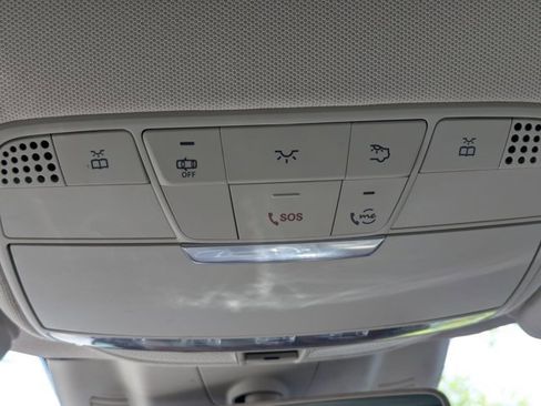 Used 2019 Mercedes-Benz E 300 image 17