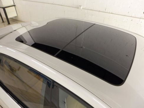 Used 2019 BMW M760i xDrive AWD/4WD image 13