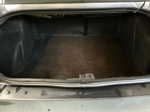 Used 2014 Dodge Challenger SXT RWD image 28