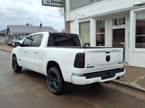 Used 2022 RAM 1500 Big Horn AWD/4WD image 8