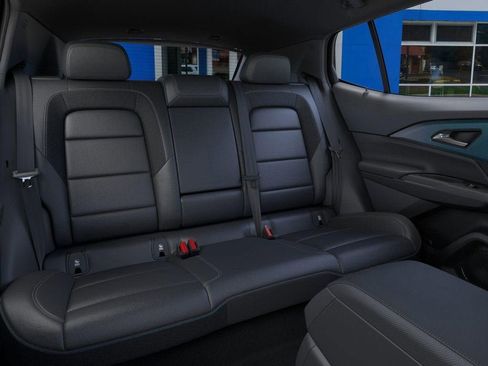 New 2026 Chevrolet Equinox EV LT image 17