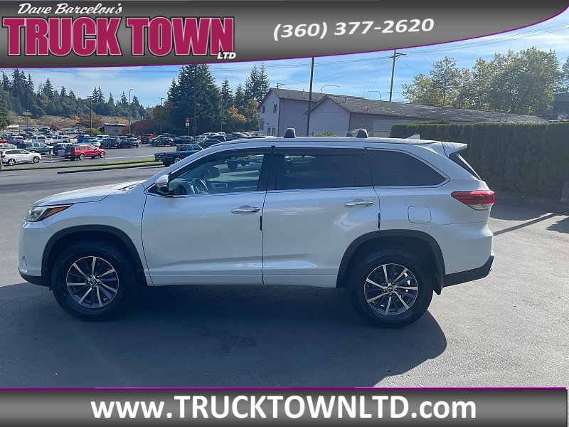 Used 2018 Toyota Highlander XLE AWD/4WD image 6