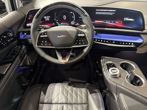 New 2026 Cadillac Optiq V AWD/4WD image 11