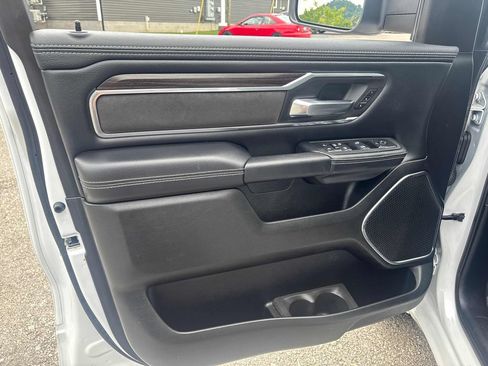 Used 2026 RAM 1500 Laramie AWD/4WD image 9
