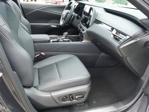 Used 2025 Lexus RX 350 FWD w/ Technology Package image 14