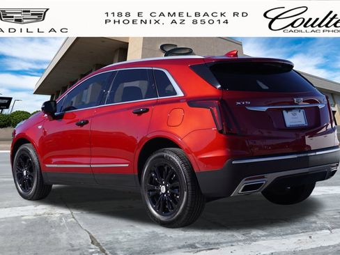 Used 2021 Cadillac XT5 Premium Luxury image 3