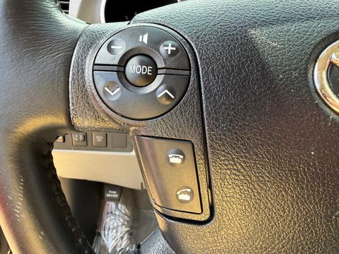 Used 2010 Toyota Tundra Limited AWD/4WD image 12