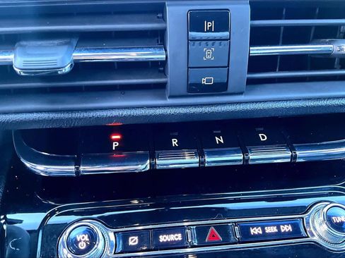 Used 2020 Lincoln Corsair Reserve w/ Elements Package AWD/4WD image 16