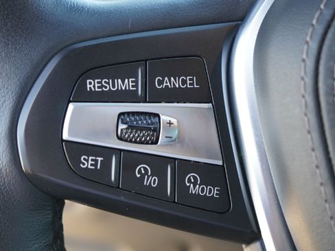 Used 2025 BMW X5 xDrive50e image 17