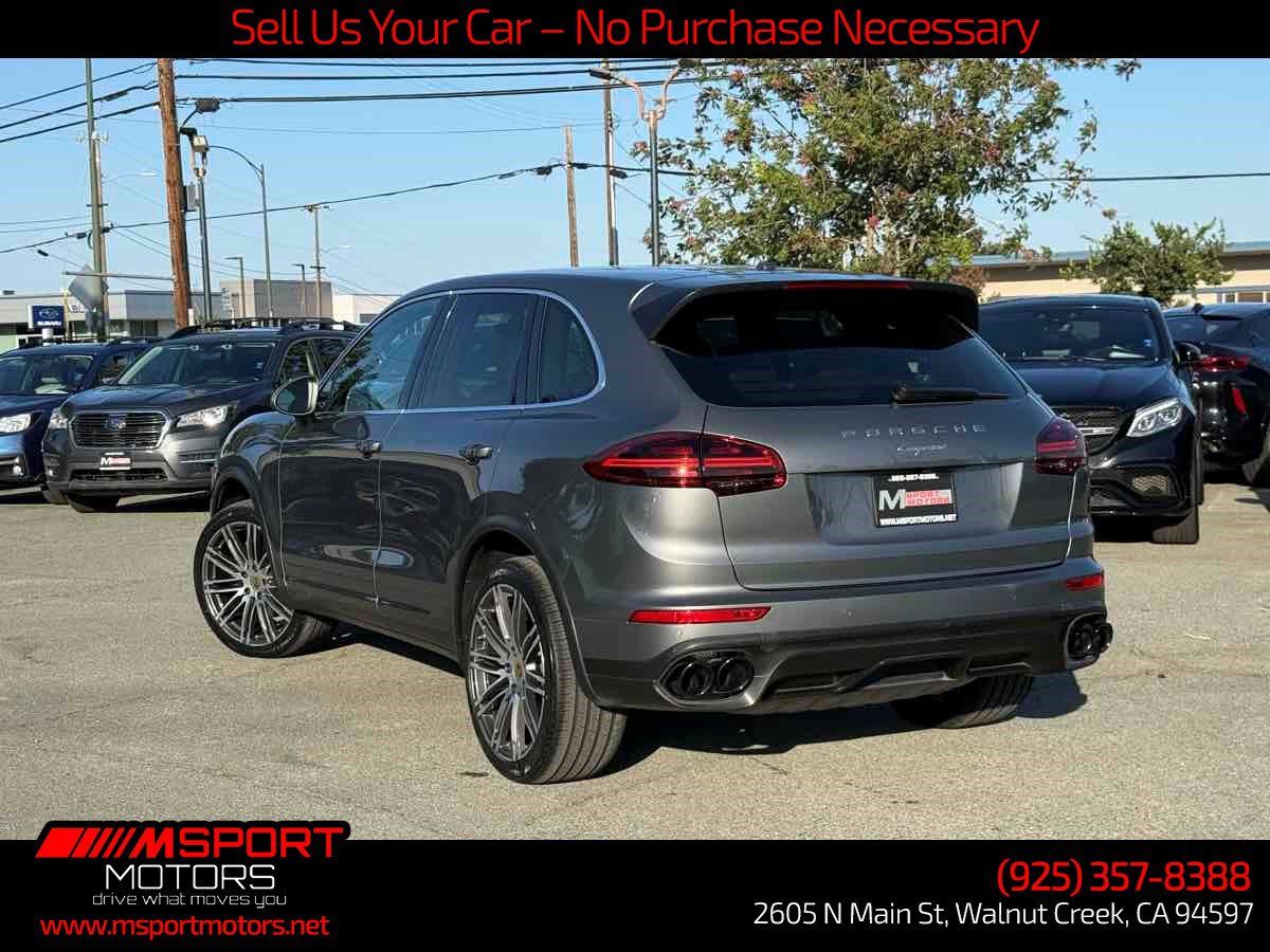 Used 2016 Porsche Cayenne AWD/4WD image 4