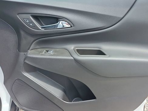 Used 2024 Chevrolet Equinox LT w/ LPO, Floor Liner Package AWD/4WD image 21