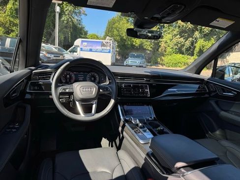 Certified 2025 Audi Q7 3.0T Prestige w/ Prestige Package image 17