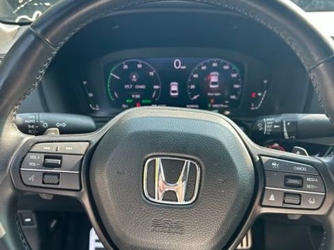 Used 2025 Honda Accord Sport image 14