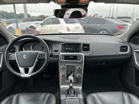 Used 2017 Volvo S60 T5 Inscription FWD image 12