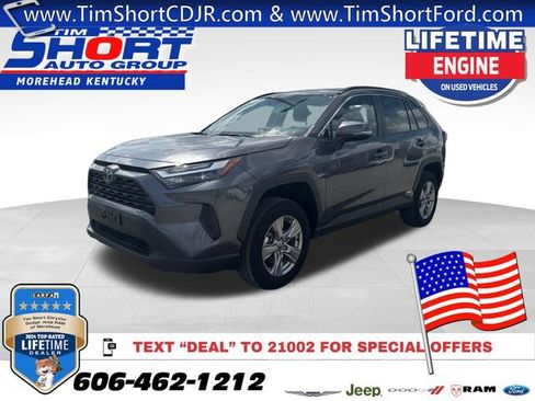 Used 2025 Toyota RAV4 XLE image 1