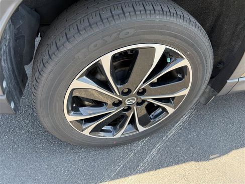 Used 2023 MAZDA CX-5 AWD 2.5 S w/ Premium Package image 16