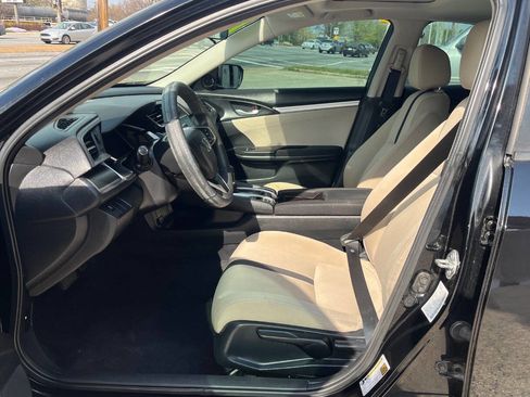 Used 2017 Honda Civic EX image 9
