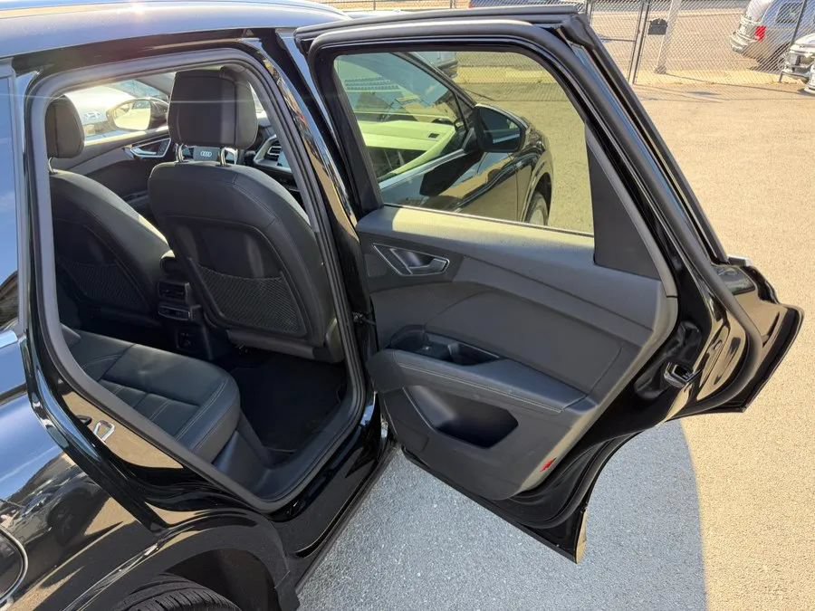 Used 2023 Audi Q4 e-tron Premium Plus AWD/4WD image 34