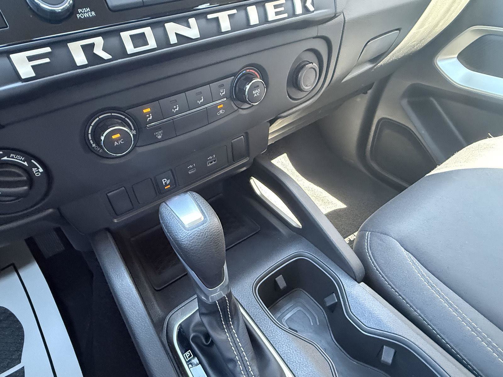 Used 2025 Nissan Frontier SV AWD/4WD image 7