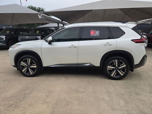 Certified 2023 Nissan Rogue SL w/ SL Premium Package FWD image 6