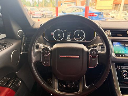 Used 2017 Land Rover Range Rover Sport Supercharged image 16