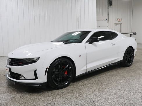 Used 2023 Chevrolet Camaro LT image 2