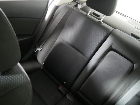 Used 2011 MAZDA MAZDA3 i Touring image 12