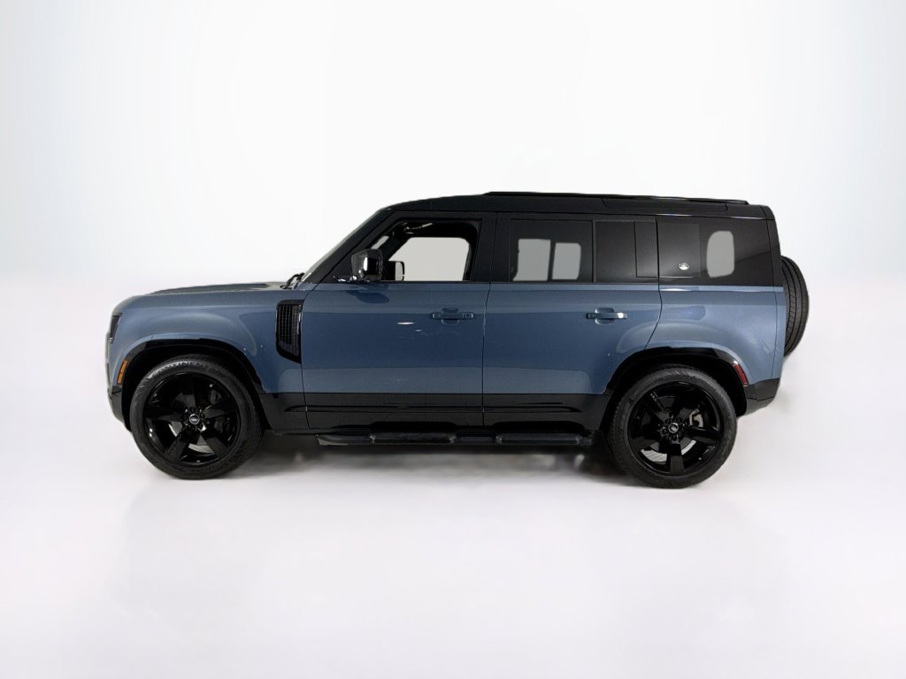 Used 2023 Land Rover Defender 110 X-Dynamic SE AWD/4WD image 2