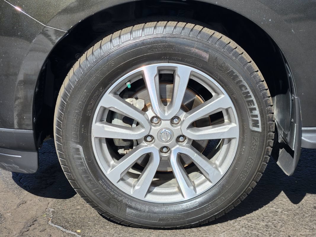 Used 2015 Nissan Pathfinder S AWD/4WD image 14