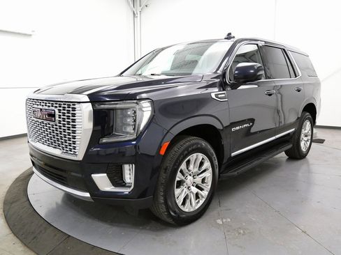 Used 2021 GMC Yukon Denali image 3
