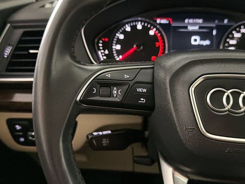Used 2019 Audi Q5 2.0T Premium w/ Convenience Package AWD/4WD image 16