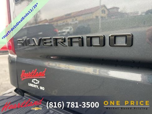 Used 2021 Chevrolet Silverado 1500 Custom Trail Boss w/ LPO, Dark Essentials Package image 14