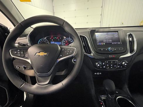 Used 2024 Chevrolet Equinox LT FWD image 38