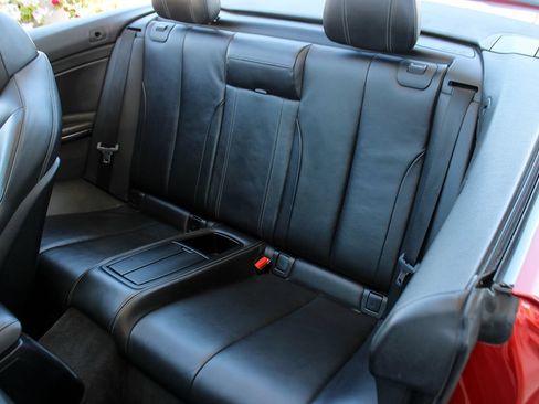Used 2015 BMW M4 Convertible RWD image 17