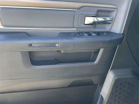 Used 2024 RAM 1500 Classic SLT image 22