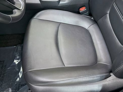 Used 2023 Toyota RAV4 XLE Premium image 19