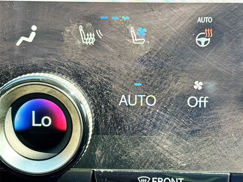 Used 2024 Lexus RZ 450e Premium w/ Technology Package image 21